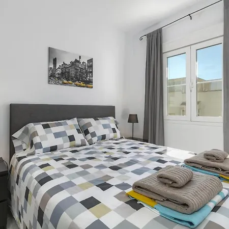 Real - 1 Bedroom Apartment *